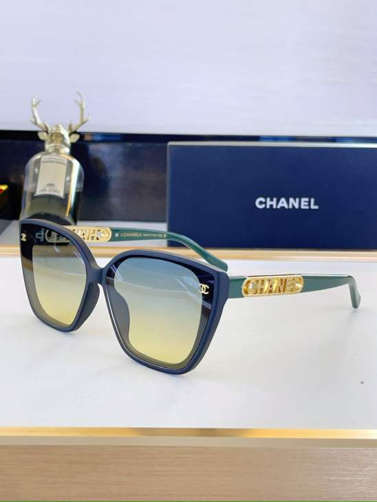Picture of Chanel Sunglasses _SKUfw80049188fw